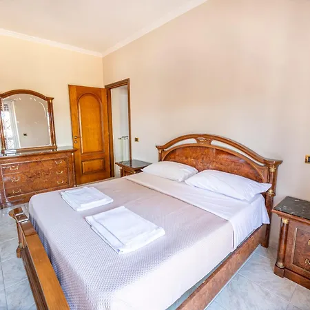 Casa Rosy Apartment *